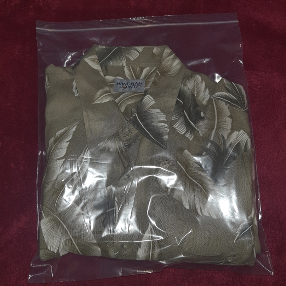 Wyndham Pointe Men's Short Sleeve Floral Leaf Beach Shirt Large Brown Rayon - Picture 8 of 8